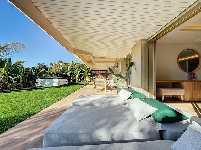 Maison à vendre - 7 pièces - 315 m2 - Cannes - 06 - PROVENCE-ALPES-COTE-D-AZUR