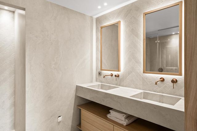 Maison à vendre - 7 pièces - 315 m2 - Cannes - 06 - PROVENCE-ALPES-COTE-D-AZUR