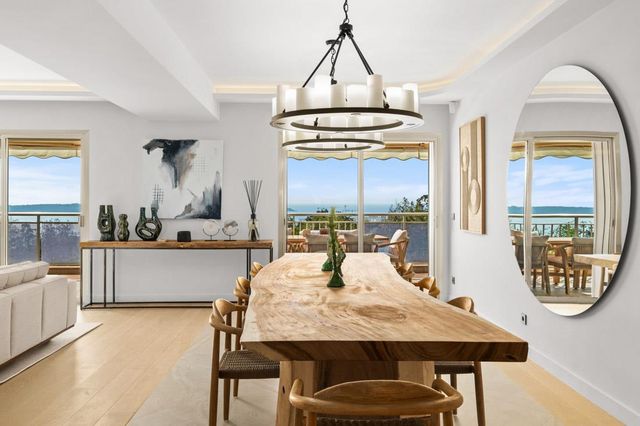 Maison à vendre - 7 pièces - 315 m2 - Cannes - 06 - PROVENCE-ALPES-COTE-D-AZUR