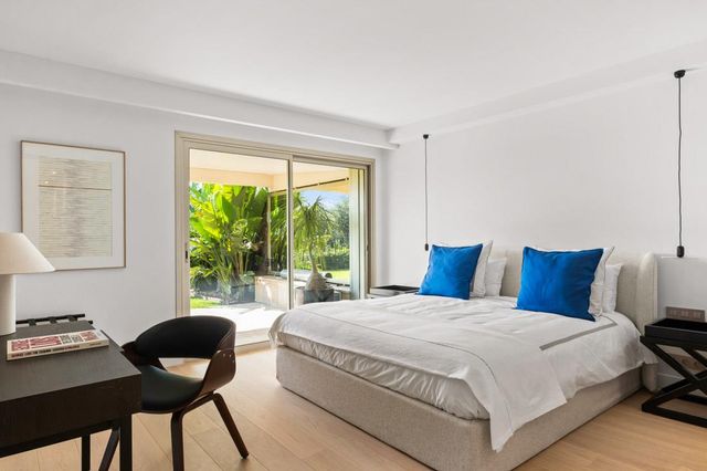 Maison à vendre - 7 pièces - 315 m2 - Cannes - 06 - PROVENCE-ALPES-COTE-D-AZUR