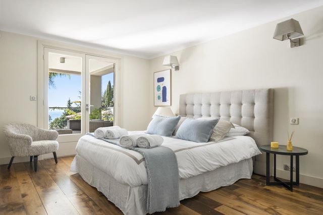 Maison à vendre - 7 pièces - 350 m2 - Cannes - 06 - PROVENCE-ALPES-COTE-D-AZUR