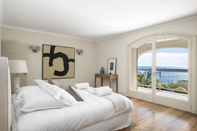 Maison à vendre - 7 pièces - 350 m2 - Cannes - 06 - PROVENCE-ALPES-COTE-D-AZUR