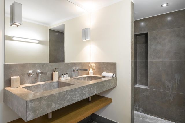 Maison à vendre - 7 pièces - 350 m2 - Cannes - 06 - PROVENCE-ALPES-COTE-D-AZUR