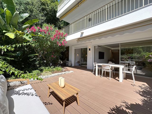 Appartement F4 à vendre - 4 pièces - 105 m2 - Cannes - 06 - PROVENCE-ALPES-COTE-D-AZUR