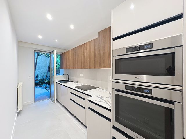 Appartement F4 à vendre - 4 pièces - 105 m2 - Cannes - 06 - PROVENCE-ALPES-COTE-D-AZUR