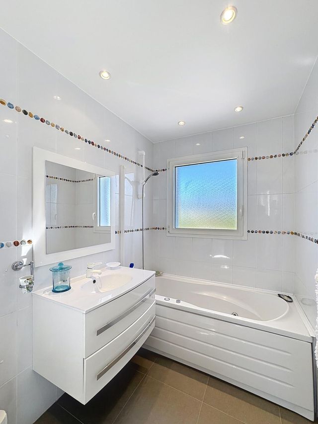 Maison &agrave; vendre - 6 pi&egrave;ces - 270 m2 - Mougins - 06 - PROVENCE-ALPES-COTE-D-AZUR