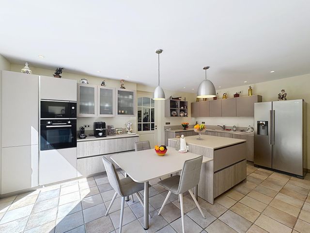 Maison &agrave; vendre - 6 pi&egrave;ces - 270 m2 - Mougins - 06 - PROVENCE-ALPES-COTE-D-AZUR