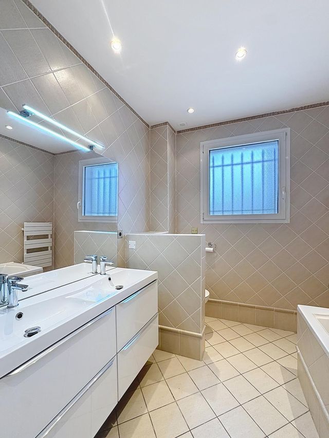 Maison &agrave; vendre - 6 pi&egrave;ces - 270 m2 - Mougins - 06 - PROVENCE-ALPES-COTE-D-AZUR