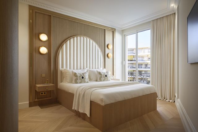 Appartement &agrave; vendre - 4 pi&egrave;ces - 130 m2 - Cannes - 06 - PROVENCE-ALPES-COTE-D-AZUR