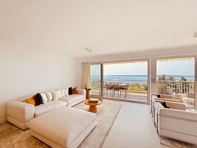 Appartement F8 &agrave; vendre - 8 pi&egrave;ces - 219,72 m2 - Cannes - 06 - PROVENCE-ALPES-COTE-D-AZUR
