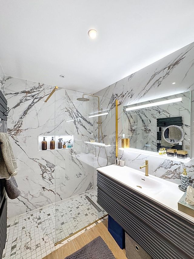 Appartement F3 &agrave; vendre - 3 pi&egrave;ces - 63,33 m2 - Cannes - 06 - PROVENCE-ALPES-COTE-D-AZUR