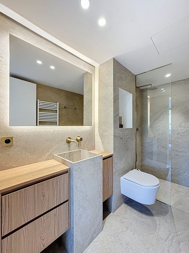 Appartement F4 à vendre - 4 pièces - 102 m2 - Cannes - 06 - PROVENCE-ALPES-COTE-D-AZUR