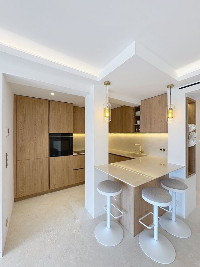 Appartement F4 à vendre - 4 pièces - 102 m2 - Cannes - 06 - PROVENCE-ALPES-COTE-D-AZUR