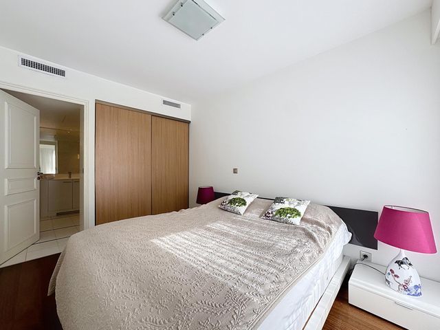 Appartement F2 &agrave; vendre - 2 pi&egrave;ces - 54 m2 - Cannes - 06 - PROVENCE-ALPES-COTE-D-AZUR
