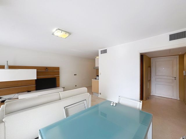 Appartement F2 &agrave; vendre - 2 pi&egrave;ces - 54 m2 - Cannes - 06 - PROVENCE-ALPES-COTE-D-AZUR