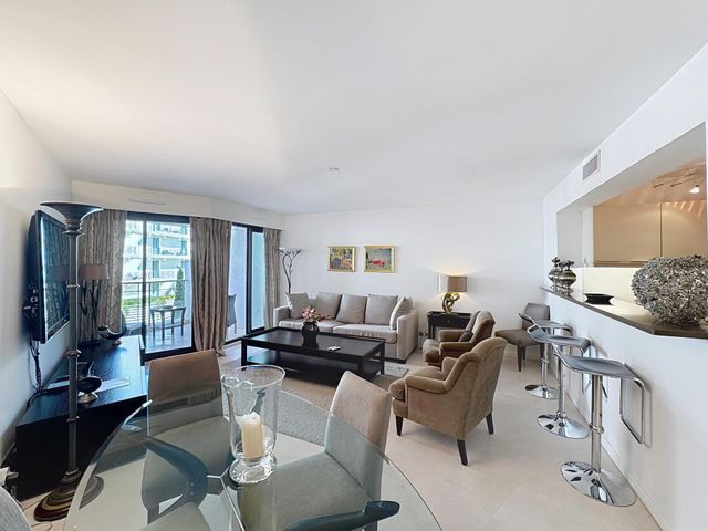 Appartement F3 &agrave; vendre - 3 pi&egrave;ces - 86,60 m2 - Cannes - 06 - PROVENCE-ALPES-COTE-D-AZUR