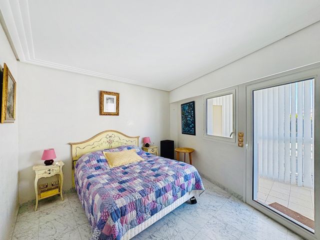 Appartement F4 à vendre - 4 pièces - 117,75 m2 - Cannes - 06 - PROVENCE-ALPES-COTE-D-AZUR