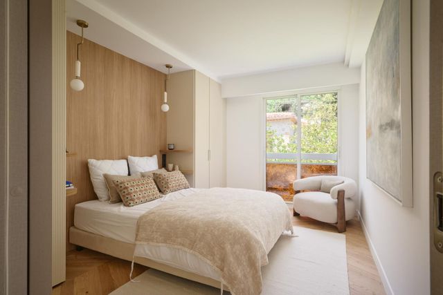 Appartement F5 à vendre - 5 pièces - 135 m2 - Cannes - 06 - PROVENCE-ALPES-COTE-D-AZUR