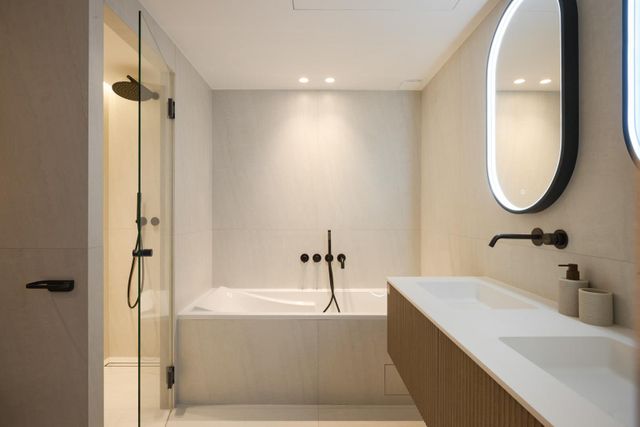 Appartement F5 à vendre - 5 pièces - 135 m2 - Cannes - 06 - PROVENCE-ALPES-COTE-D-AZUR