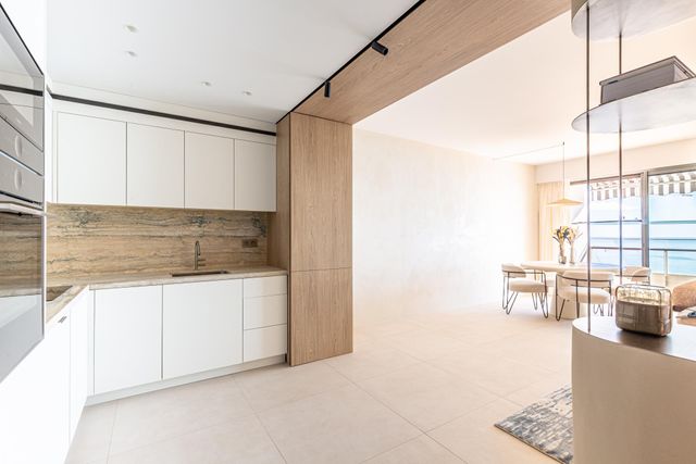 Appartement F3 &agrave; vendre - 3 pi&egrave;ces - 80,01 m2 - Cannes - 06 - PROVENCE-ALPES-COTE-D-AZUR