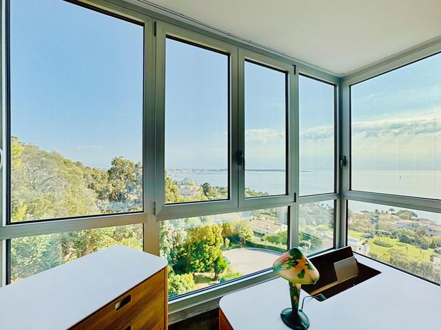 Appartement F4 &agrave; vendre - 4 pi&egrave;ces - 121,41 m2 - Cannes - 06 - PROVENCE-ALPES-COTE-D-AZUR