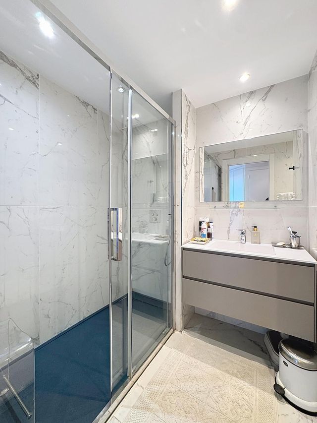 Appartement F4 à vendre - 4 pièces - 135 m2 - Cannes - 06 - PROVENCE-ALPES-COTE-D-AZUR