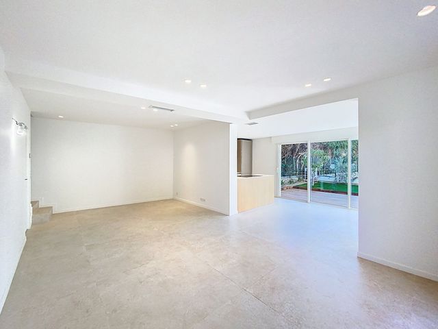 Maison à louer - 5 pièces - 106,36 m2 - Cannes - 06 - PROVENCE-ALPES-COTE-D-AZUR