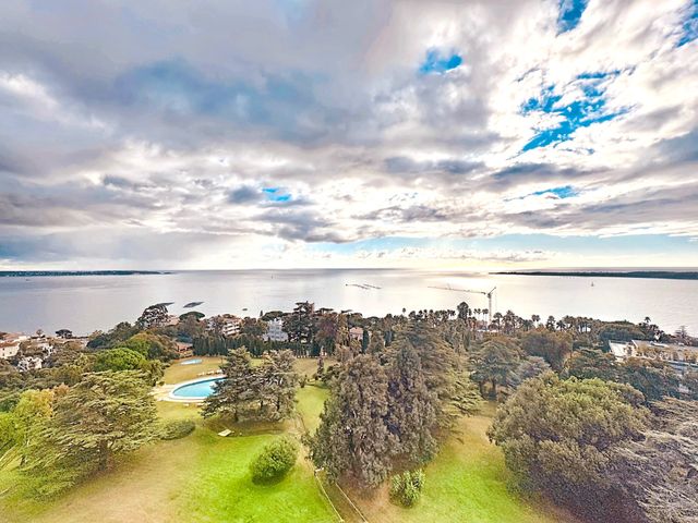 Appartement F3 à vendre - 3 pièces - 92 m2 - Cannes - 06 - PROVENCE-ALPES-COTE-D-AZUR