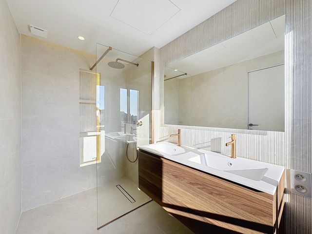 Appartement F3 &agrave; vendre - 3 pi&egrave;ces - 64,42 m2 - Cannes - 06 - PROVENCE-ALPES-COTE-D-AZUR