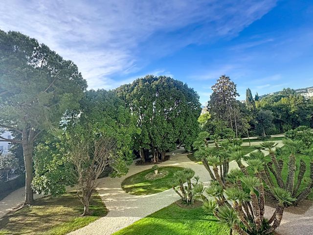 Appartement F5 &agrave; vendre - 5 pi&egrave;ces - 147,26 m2 - Cannes - 06 - PROVENCE-ALPES-COTE-D-AZUR