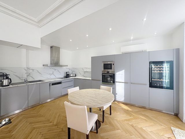 Appartement F5 &agrave; vendre - 5 pi&egrave;ces - 147,26 m2 - Cannes - 06 - PROVENCE-ALPES-COTE-D-AZUR