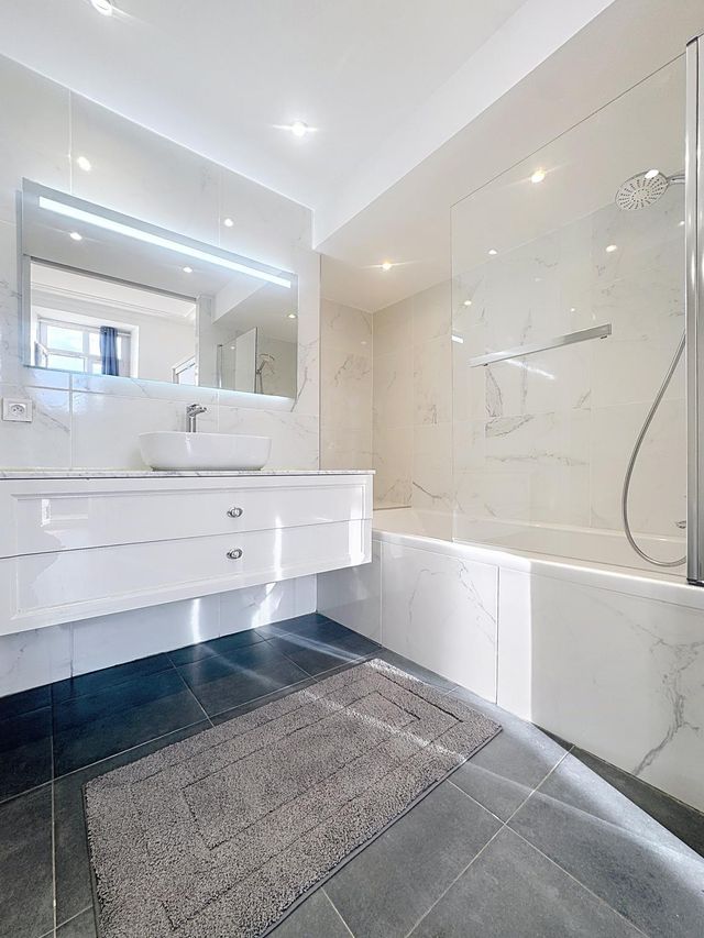 Appartement F5 &agrave; vendre - 5 pi&egrave;ces - 147,26 m2 - Cannes - 06 - PROVENCE-ALPES-COTE-D-AZUR