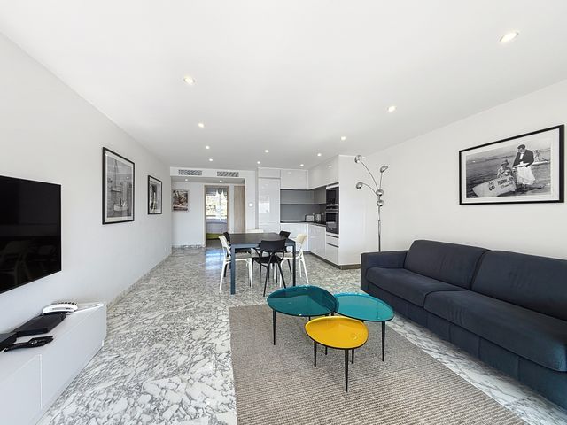 Appartement F4 &agrave; louer - 4 pi&egrave;ces - 85,08 m2 - Cannes - 06 - PROVENCE-ALPES-COTE-D-AZUR