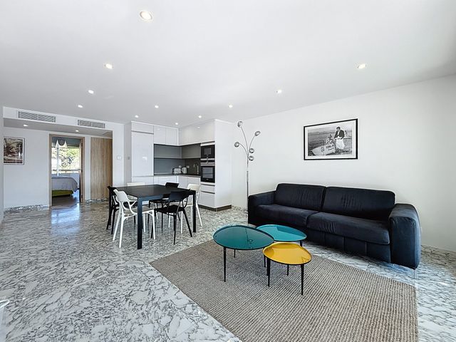 Appartement F4 &agrave; louer - 4 pi&egrave;ces - 85,08 m2 - Cannes - 06 - PROVENCE-ALPES-COTE-D-AZUR