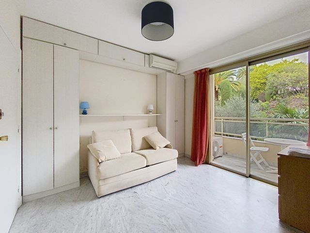 Appartement F3 &agrave; louer - 3 pi&egrave;ces - 83 m2 - Cannes - 06 - PROVENCE-ALPES-COTE-D-AZUR