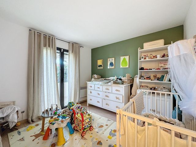 Appartement F3 &agrave; louer - 3 pi&egrave;ces - 99,91 m2 - Cannes - 06 - PROVENCE-ALPES-COTE-D-AZUR