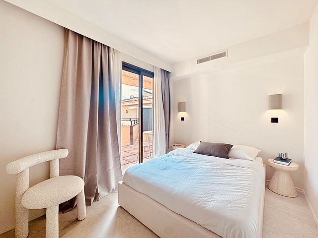 Appartement F4 &agrave; vendre - 4 pi&egrave;ces - 83 m2 - Cannes - 06 - PROVENCE-ALPES-COTE-D-AZUR