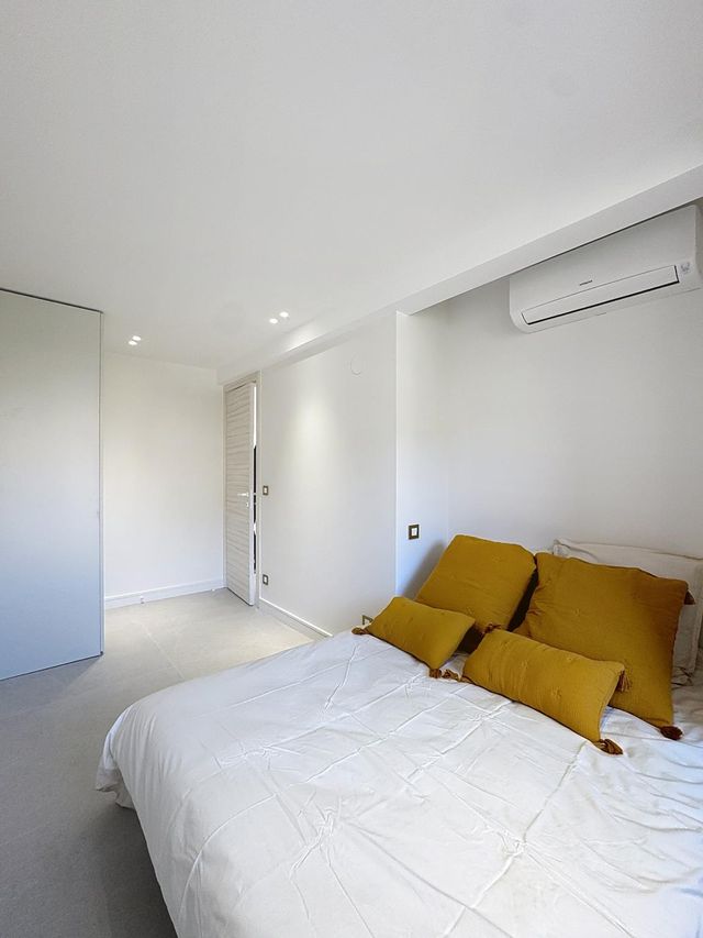 Appartement F4 &agrave; vendre - 4 pi&egrave;ces - 98,04 m2 - Cannes - 06 - PROVENCE-ALPES-COTE-D-AZUR