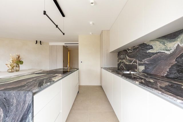 Appartement F4 &agrave; vendre - 4 pi&egrave;ces - 113,18 m2 - Cannes - 06 - PROVENCE-ALPES-COTE-D-AZUR