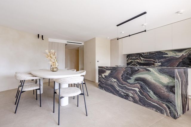 Appartement F4 &agrave; vendre - 4 pi&egrave;ces - 113,18 m2 - Cannes - 06 - PROVENCE-ALPES-COTE-D-AZUR