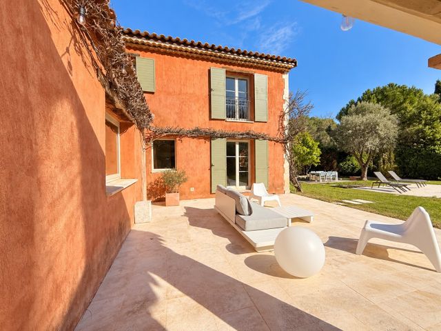 Maison &agrave; louer - 6 pi&egrave;ces - 175,10 m2 - Roquefort Les Pins - 06 - PROVENCE-ALPES-COTE-D-AZUR