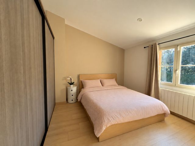 Maison &agrave; louer - 6 pi&egrave;ces - 175,10 m2 - Roquefort Les Pins - 06 - PROVENCE-ALPES-COTE-D-AZUR