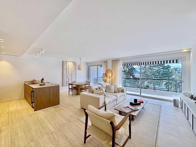 Appartement F3 &agrave; vendre - 3 pi&egrave;ces - 93,37 m2 - Cannes - 06 - PROVENCE-ALPES-COTE-D-AZUR