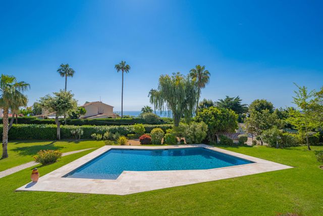 Maison &agrave; vendre - 5 pi&egrave;ces - 183 m2 - Cannes - 06 - PROVENCE-ALPES-COTE-D-AZUR