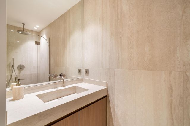 Appartement F3 &agrave; vendre - 3 pi&egrave;ces - 83,65 m2 - Cannes - 06 - PROVENCE-ALPES-COTE-D-AZUR