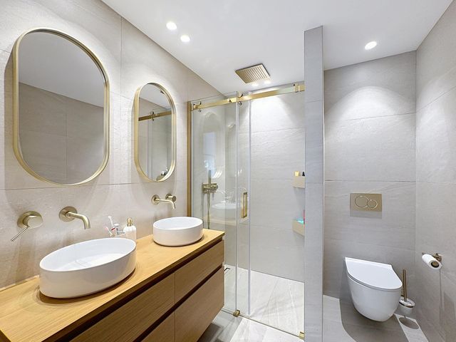 Appartement F2 &agrave; vendre - 2 pi&egrave;ces - 61,30 m2 - Cannes - 06 - PROVENCE-ALPES-COTE-D-AZUR