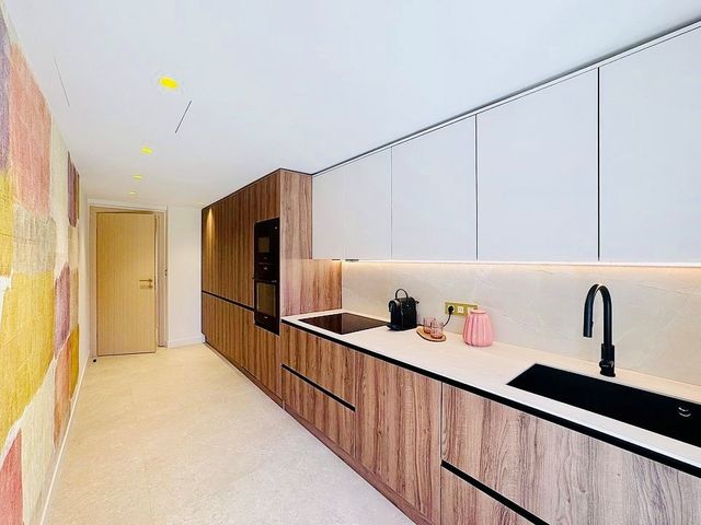 Appartement F3 &agrave; vendre - 3 pi&egrave;ces - 98,18 m2 - Cannes - 06 - PROVENCE-ALPES-COTE-D-AZUR