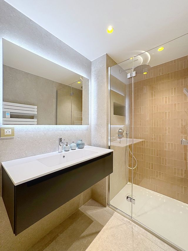 Appartement F3 &agrave; vendre - 3 pi&egrave;ces - 98,18 m2 - Cannes - 06 - PROVENCE-ALPES-COTE-D-AZUR