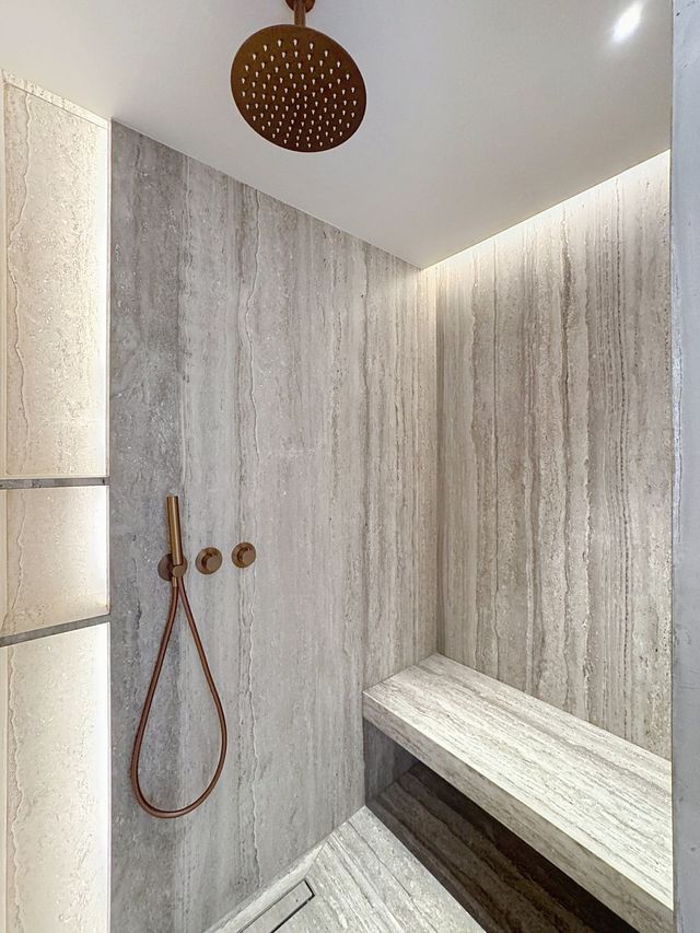 Appartement F3 &agrave; vendre - 3 pi&egrave;ces - 83,60 m2 - Vallauris - 06 - PROVENCE-ALPES-COTE-D-AZUR