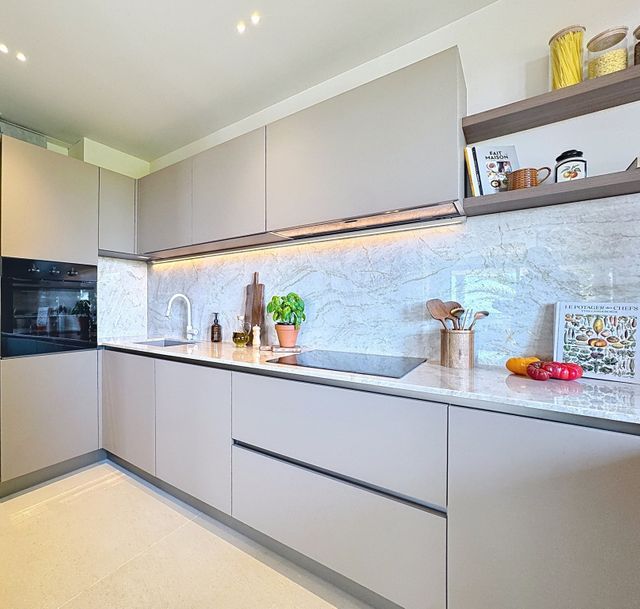 Appartement F3 &agrave; vendre - 3 pi&egrave;ces - 83,60 m2 - Vallauris - 06 - PROVENCE-ALPES-COTE-D-AZUR